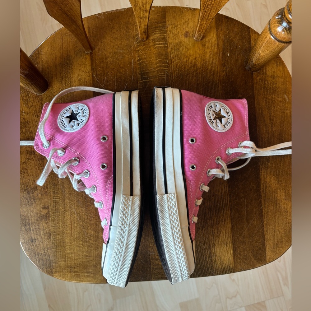 CONVERSE ALL STAR PINK HIGH TOPS SIZE 7.5